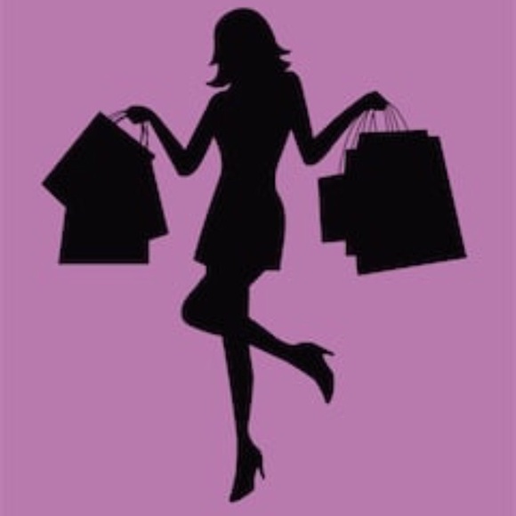 Welcome to my Closet ๐ - Picture 3 of 4